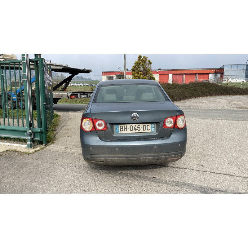 Feu arriere secondaire gauche (feux) VOLKSWAGEN JETTA 3 Photo n°8
