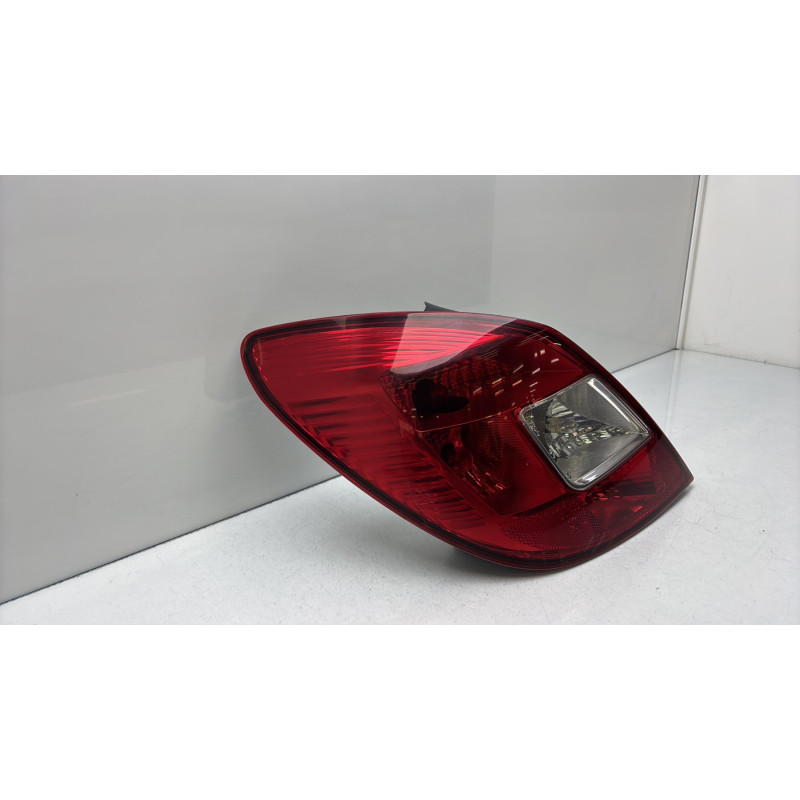 Feu arriere principal gauche (feux) OPEL CORSA D Photo n°2