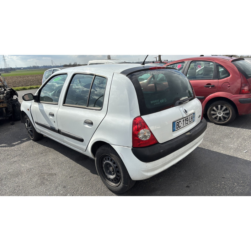 Vitre avant gauche RENAULT CLIO 2 Photo n°8