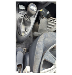 Vitre avant gauche RENAULT CLIO 2