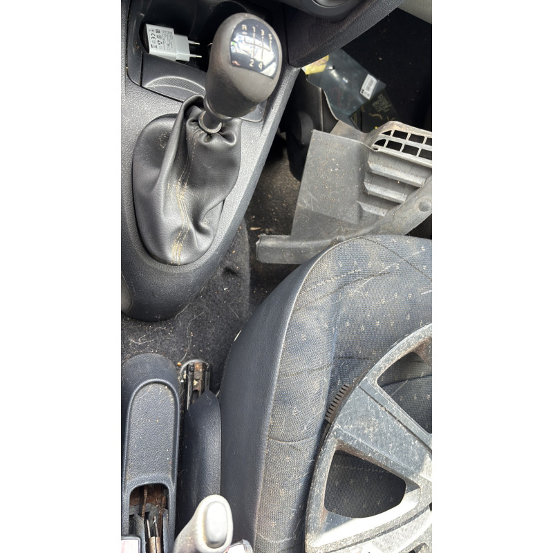 Vitre avant gauche RENAULT CLIO 2 Photo n°18
