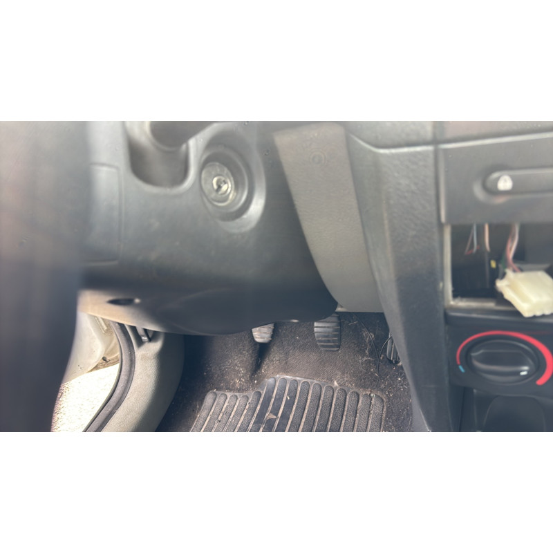 Vitre avant gauche RENAULT CLIO 2 Photo n°20