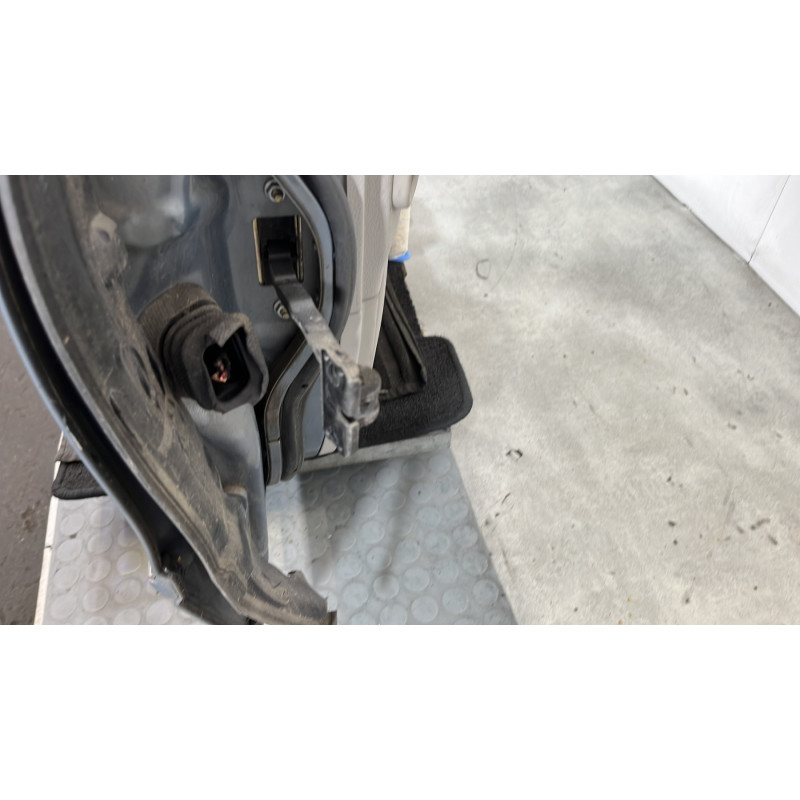 Porte avant droit MERCEDES CLASSE E 211 Photo n°6