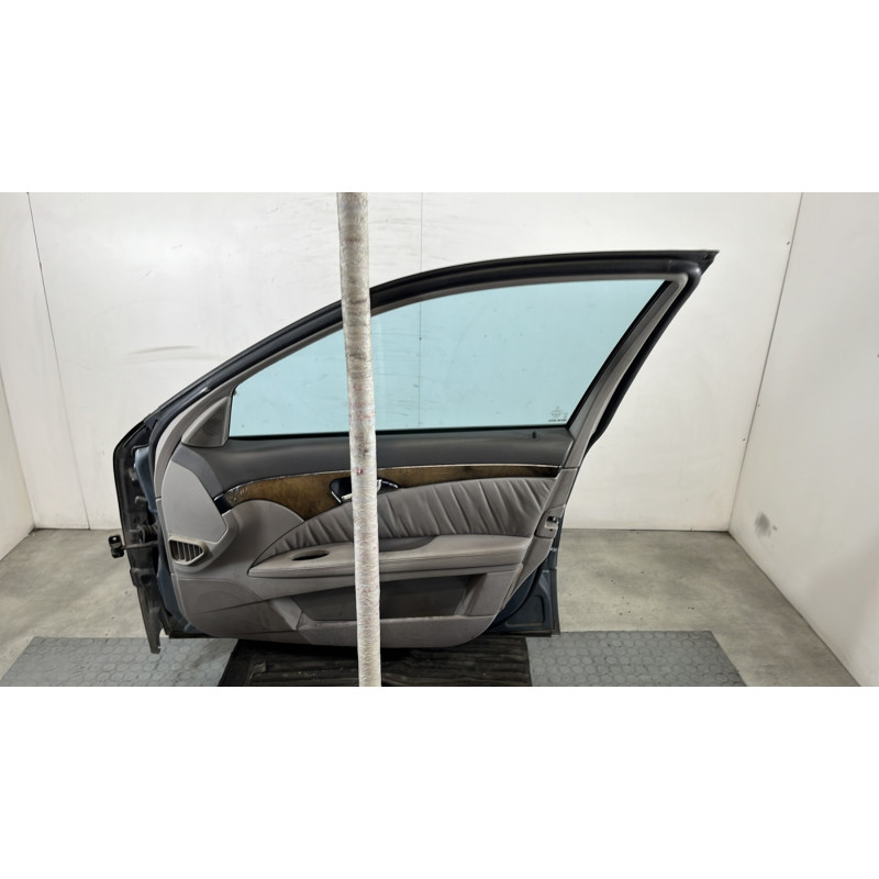 Porte avant droit MERCEDES CLASSE E 211 Photo n°8