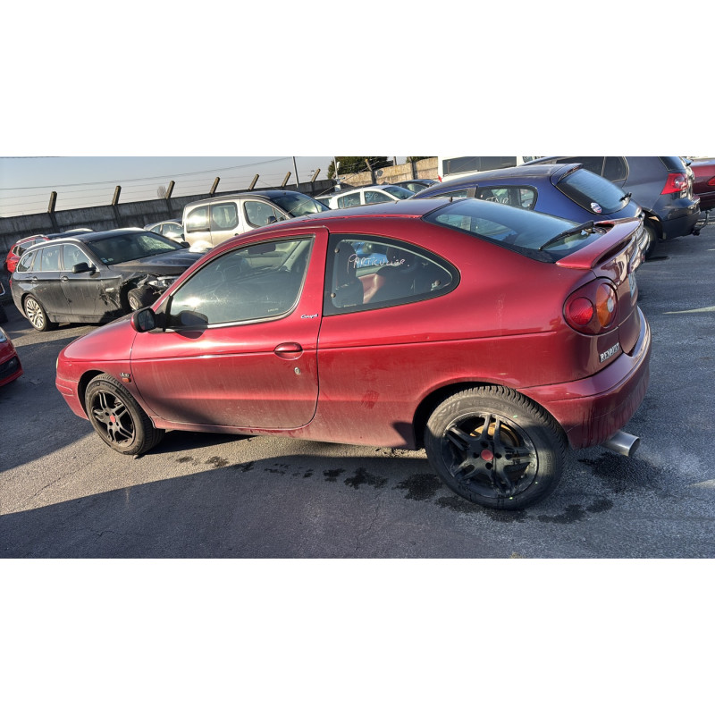 Vase de lave glace RENAULT MEGANE 1 Photo n°12