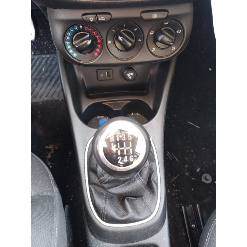 Pare choc arriere OPEL CORSA E Photo n°13