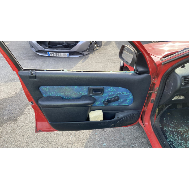 Retroviseur droit PEUGEOT 106 Photo n°18