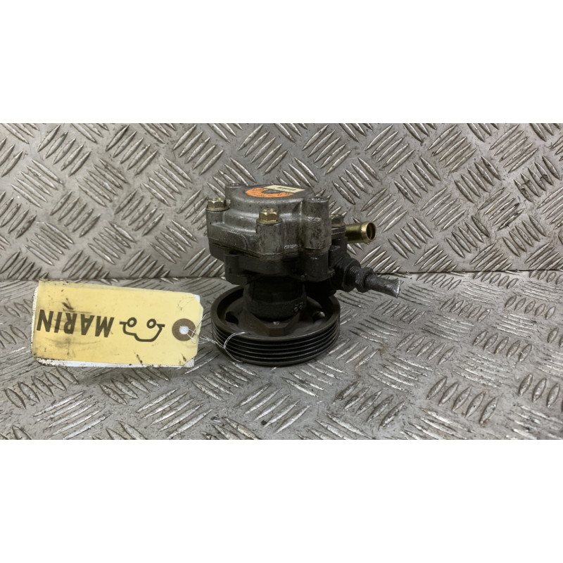 Pompe de direction RENAULT CLIO 2 Photo n°1