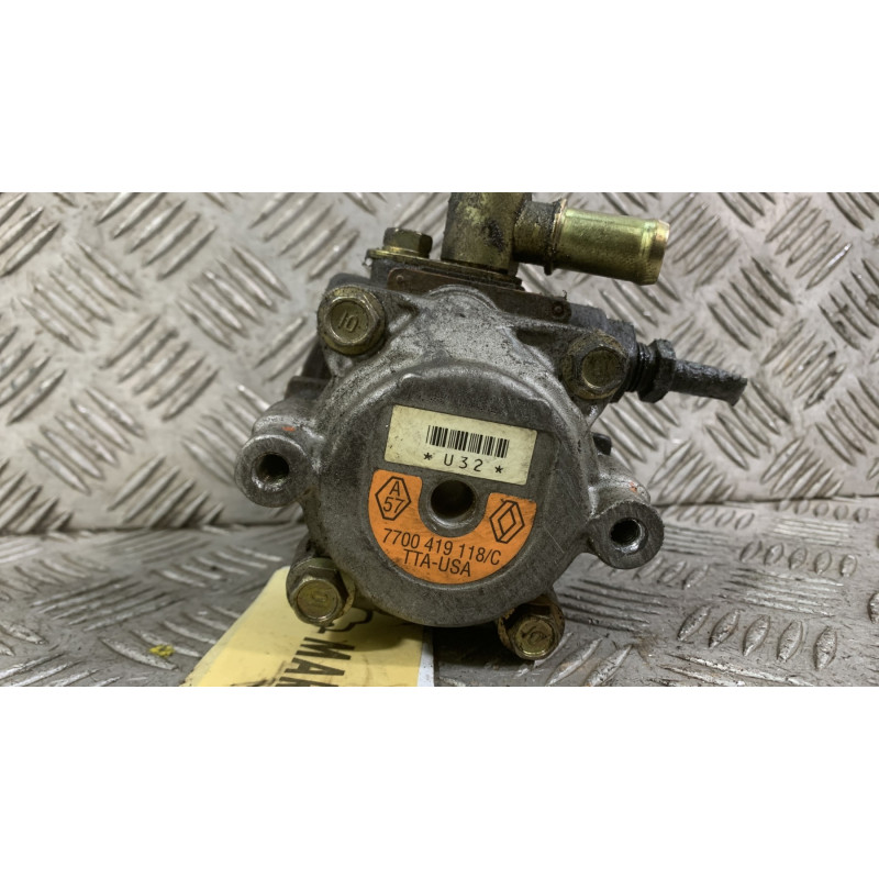 Pompe de direction RENAULT CLIO 2 Photo n°2