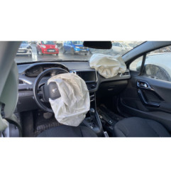 Poignee porte arriere gauche PEUGEOT 208 1