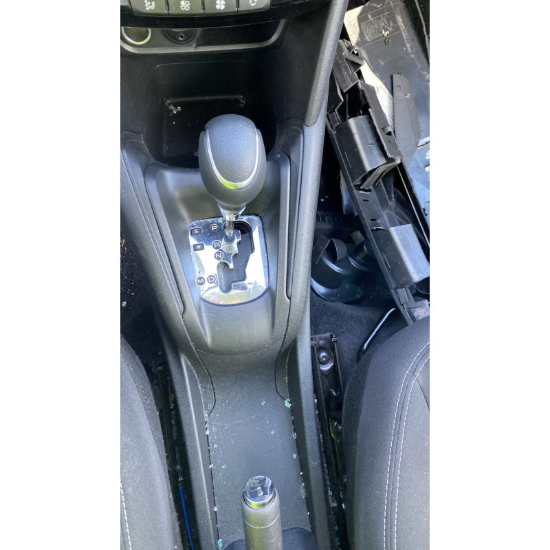 Poignee porte arriere gauche PEUGEOT 208 1 Photo n°20