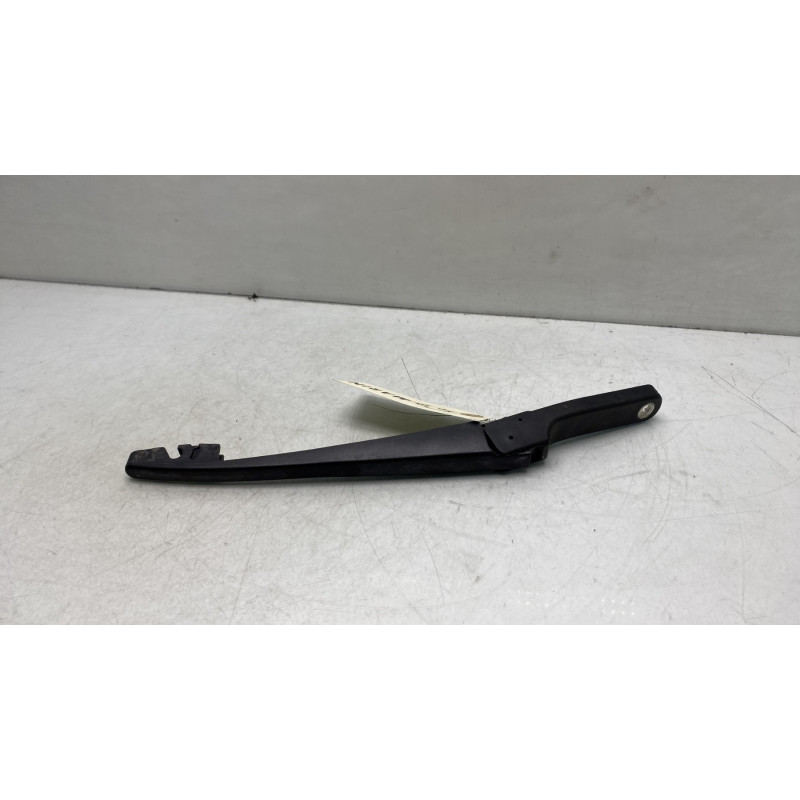 Bras essuie glace arriere BMW SERIE 2 F45 ACTIVE Photo n°1