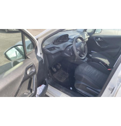 Calculateur moteur PEUGEOT 208 1