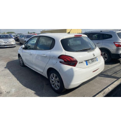 Calculateur moteur PEUGEOT 208 1