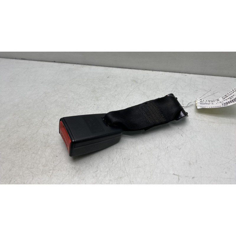 Attache ceinture arriere gauche RENAULT SUPER 5 Photo n°3