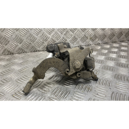 Etrier arriere gauche (freinage) TOYOTA AURIS 1