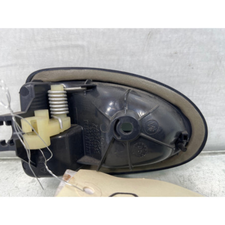 Poignee interieur avant droit RENAULT CLIO 2