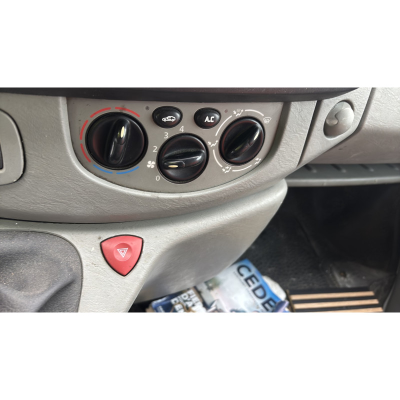 Poignee porte avant droit RENAULT TRAFIC 2 Photo n°16