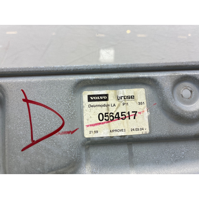 Leve vitre electrique arriere gauche VOLVO S 40 2 Photo n°1