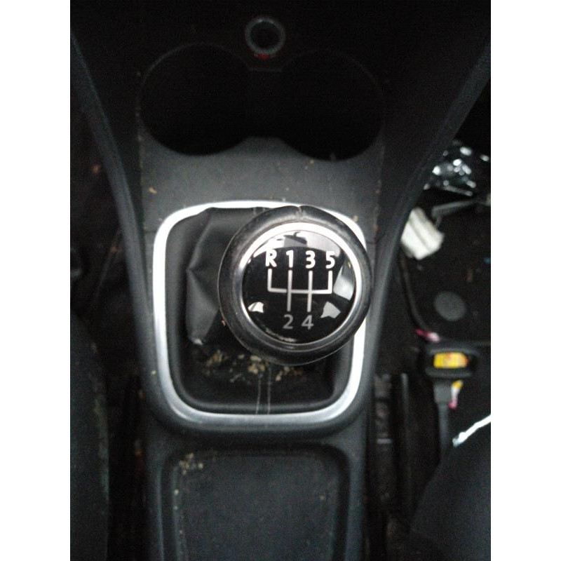 Interrupteur de leve vitre avant gauche VOLKSWAGEN POLO 5 Photo n°9