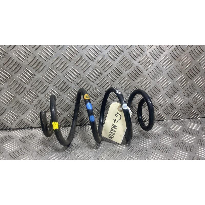 Ressort de suspension arriere droit MERCEDES CLASSE CLA 118 Photo n°3