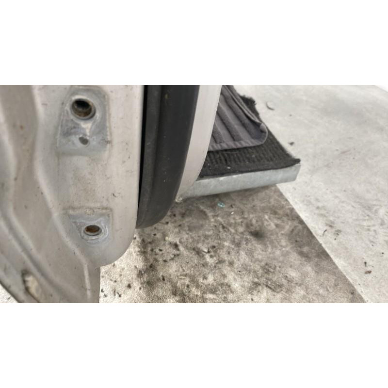 Porte avant droit HYUNDAI TERRACAN Photo n°7