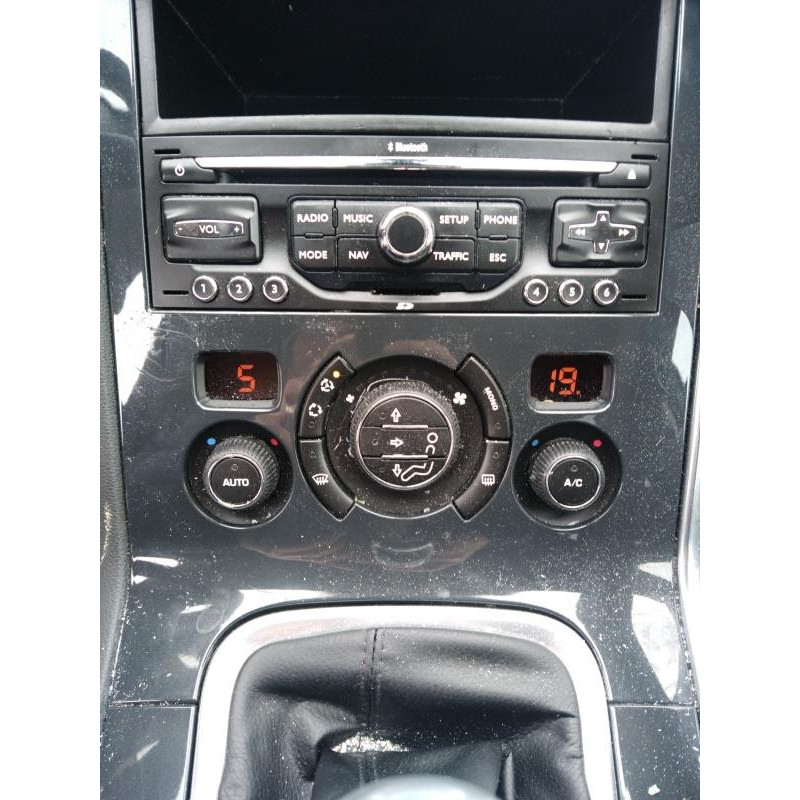 Cremaillere assistee PEUGEOT 3008 1 Photo n°8