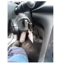 Cremaillere assistee PEUGEOT 3008 1