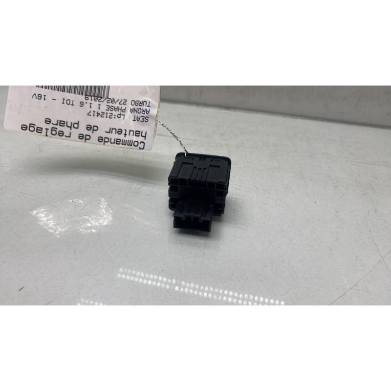Commande de reglage hauteur de phare SEAT ARONA Photo n°4