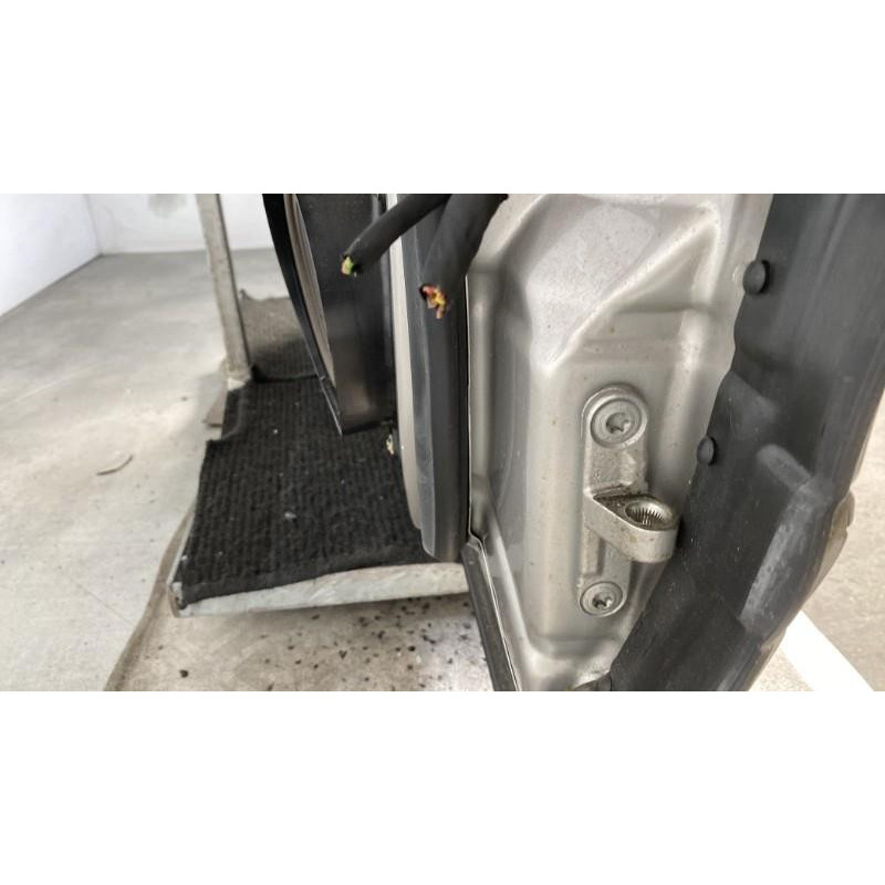 Porte avant gauche MERCEDES CLASSE S 220 Photo n°5