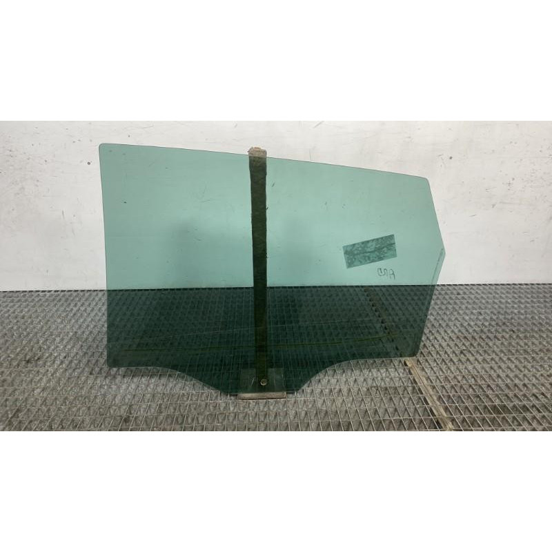 Vitre arriere droit SEAT ARONA Photo n°4