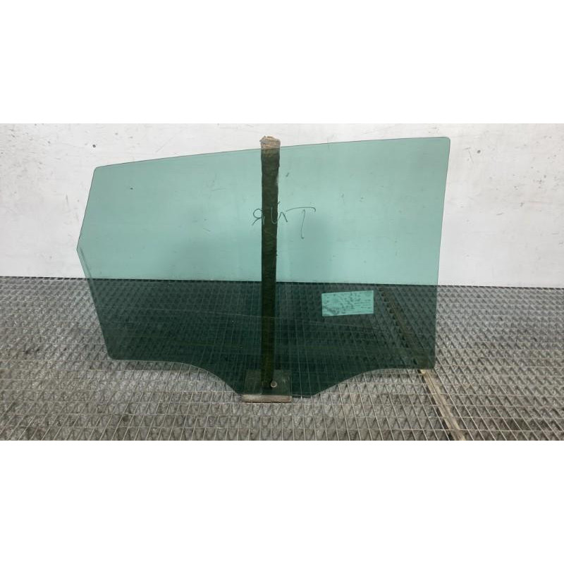 Vitre arriere gauche SEAT ARONA Photo n°5