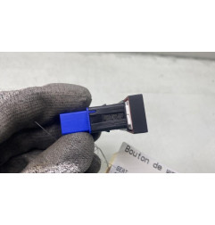 Bouton de warning SEAT ARONA