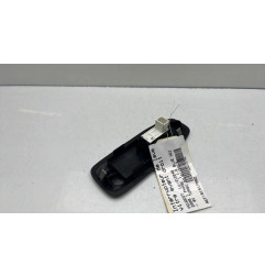 Interrupteur de leve vitre avant droit PEUGEOT 2008 1