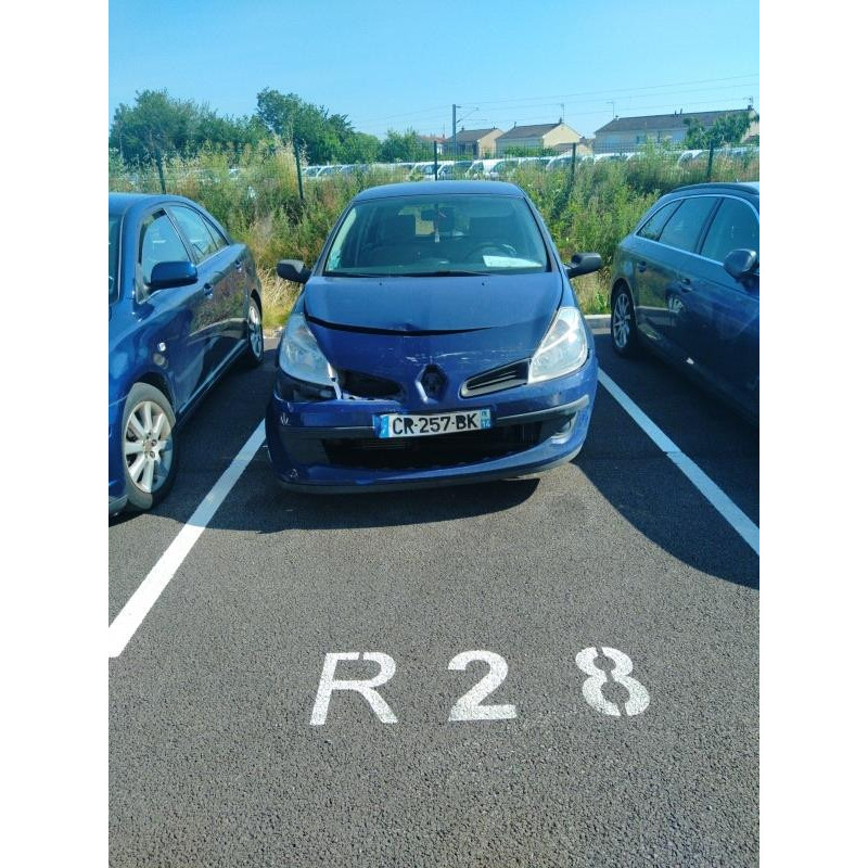 Boitier UCH RENAULT CLIO 3 Photo n°16