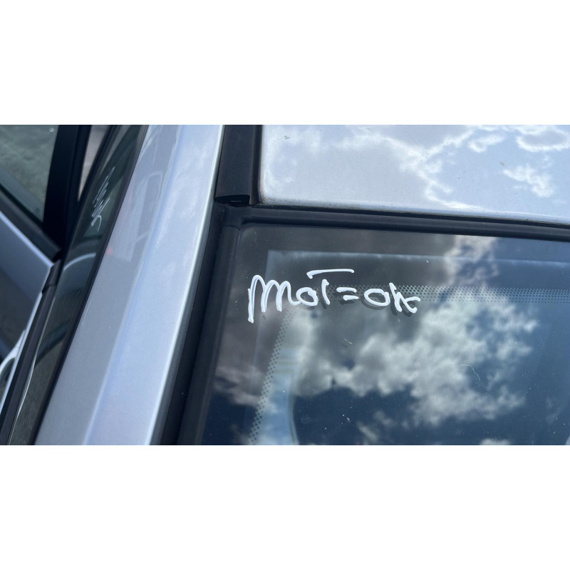 Bouton de warning FORD FUSION Photo n°14