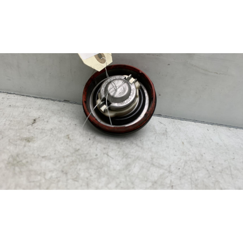 Bouchon de carburant MERCEDES CLASSE C 204 Photo n°2
