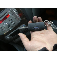 Boite a gants FORD FOCUS 2