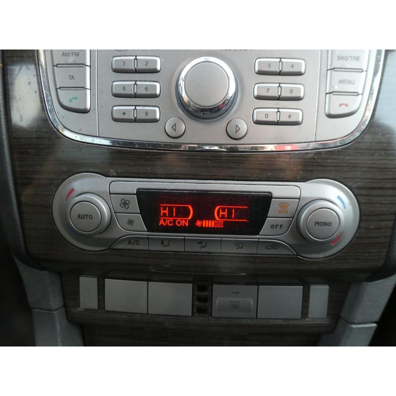Boite a gants FORD FOCUS 2 Photo n°6