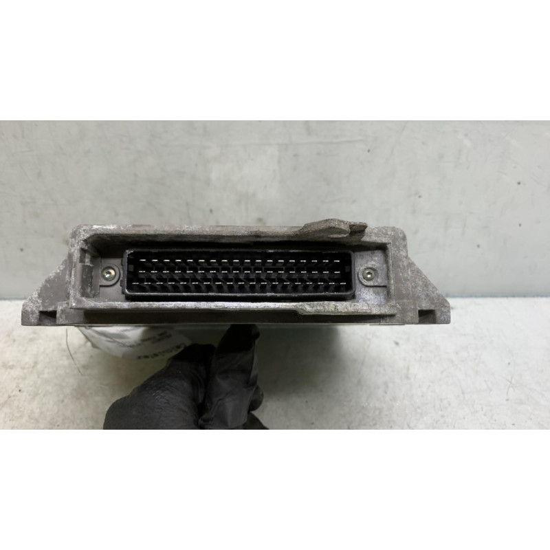 Calculateur moteur PEUGEOT 206 Photo n°3
