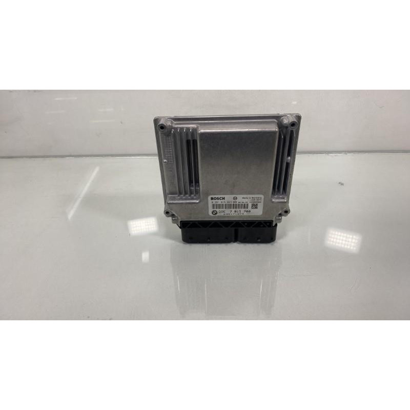 Calculateur moteur BMW SERIE 5 E60 Photo n°1