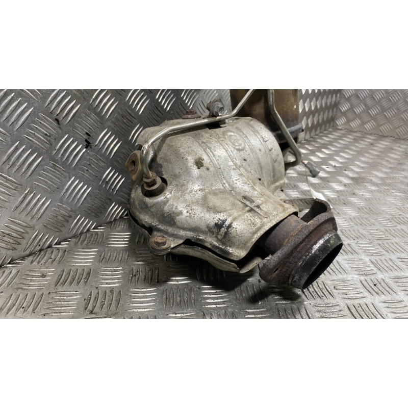 Catalyseur (echappement) TOYOTA YARIS 3 Photo n°4