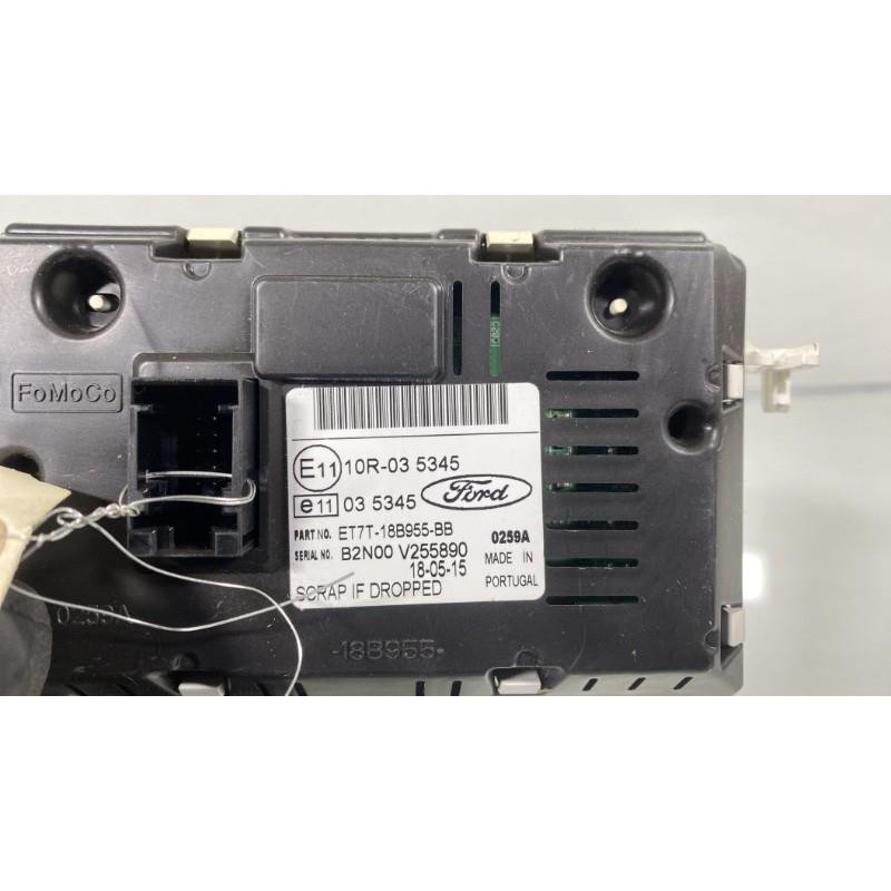 Ecran GPS FORD FIESTA 6 Photo n°2