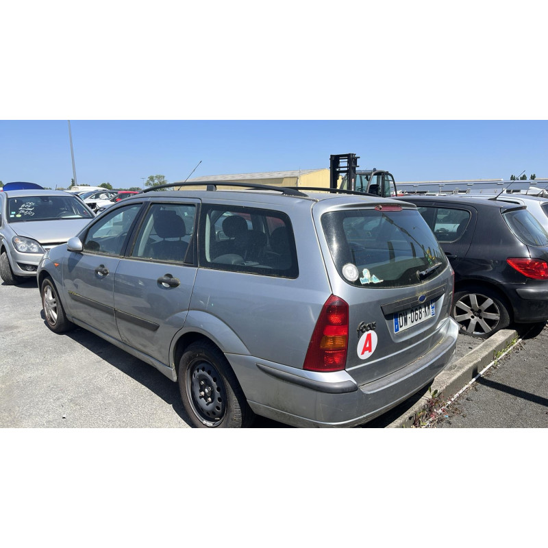 Pare boue avant droit FORD FOCUS 1 Photo n°5