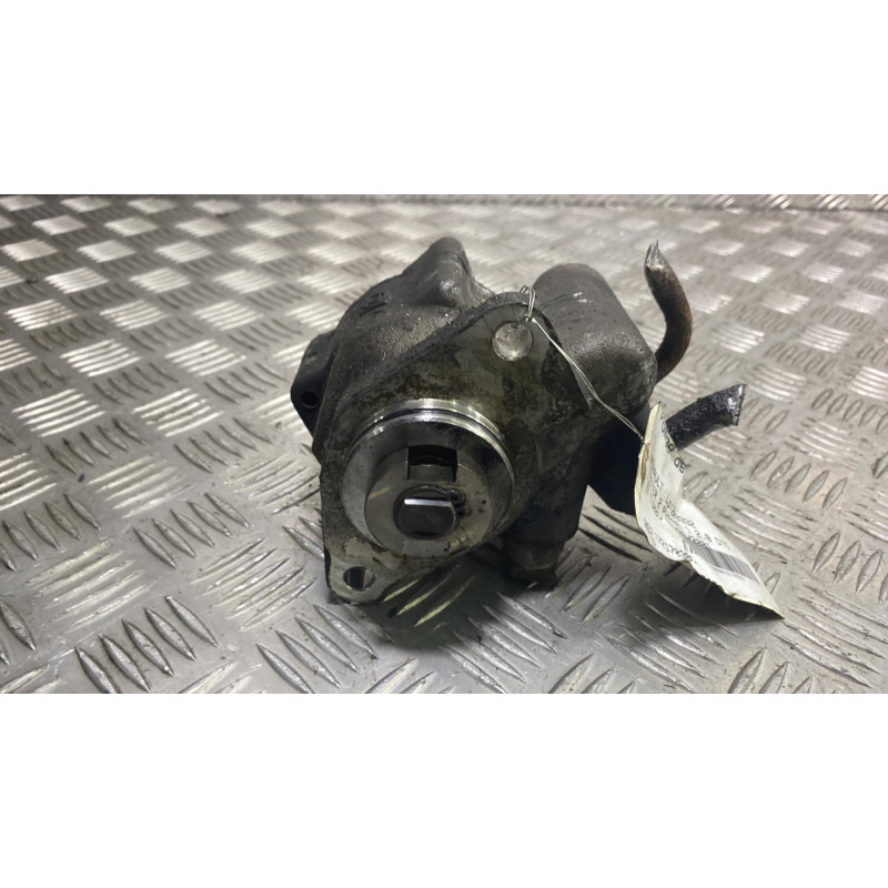 Pompe de direction RENAULT MASTER 2 Photo n°2
