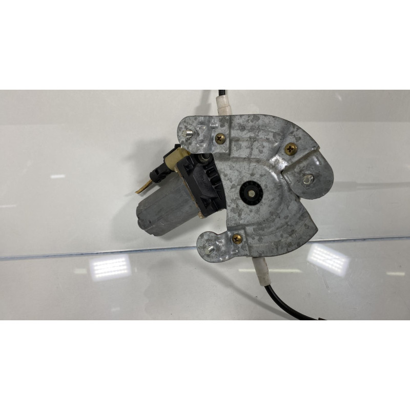 Leve vitre electrique avant droit RENAULT MEGANE 1 Photo n°2