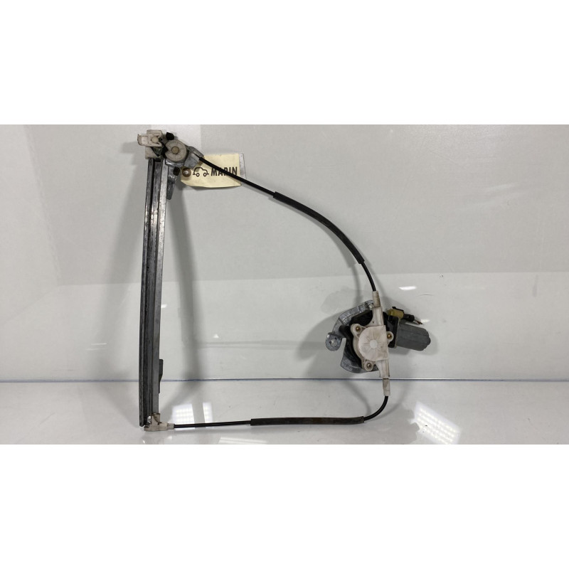 Leve vitre electrique avant droit RENAULT MEGANE 1 Photo n°3