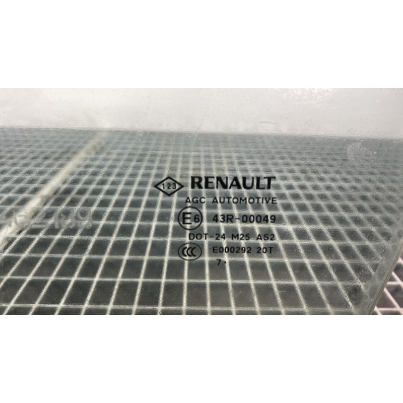 Vitre avant gauche RENAULT LAGUNA 3 Photo n°2