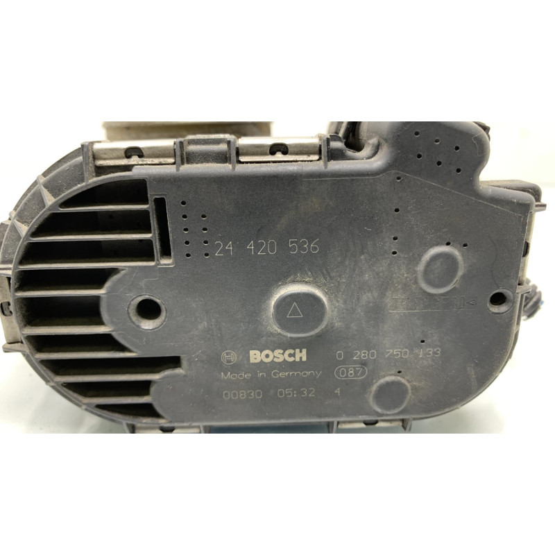 Boitier papillon OPEL CORSA D Photo n°1
