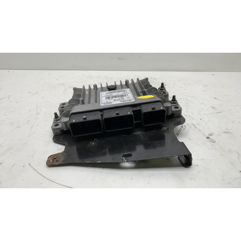 Calculateur moteur RENAULT MEGANE 3 Photo n°1